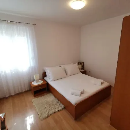 Apartament House Mario